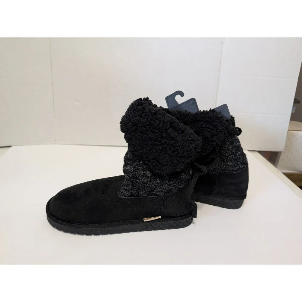 Muk Luks Womens Black Cozy Knit Boots - Size 9. New With Tags